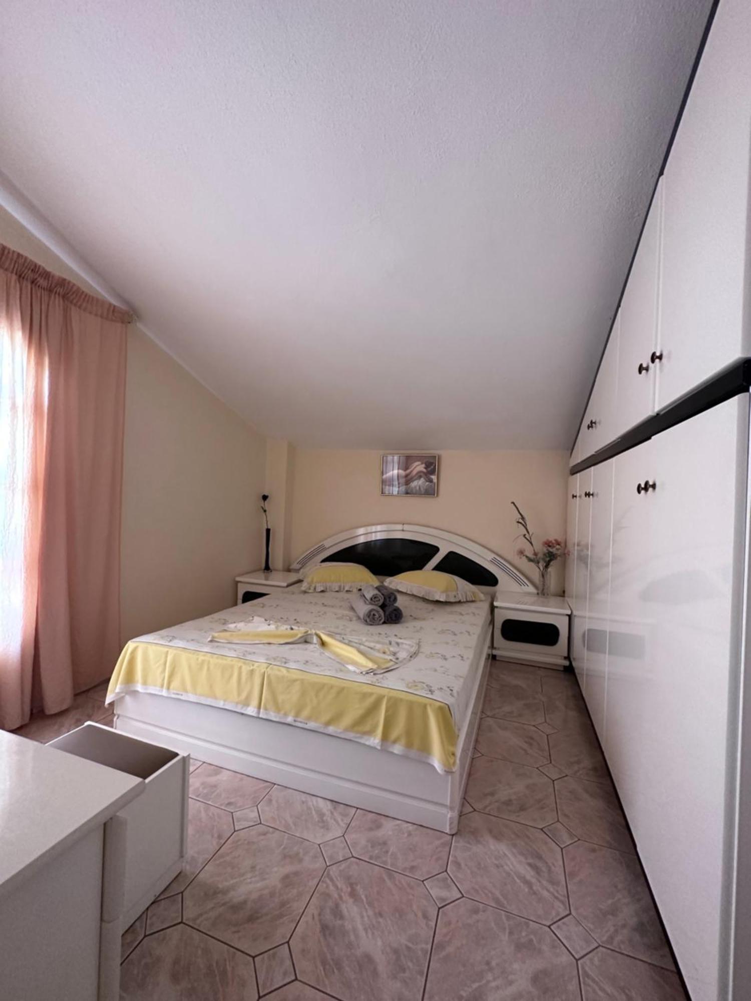 The Flower Apartments Toroni Exterior foto