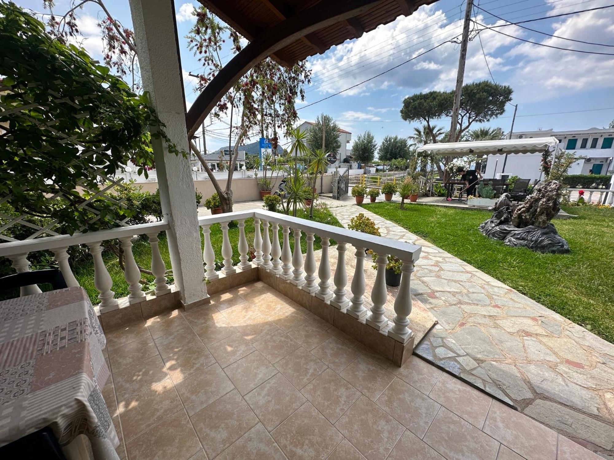 The Flower Apartments Toroni Exterior foto